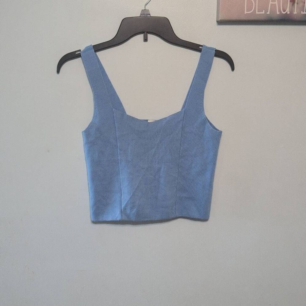 Abercrombie & Fitch size M Elevated Knit Soft V-Neck Tank Crop Blue